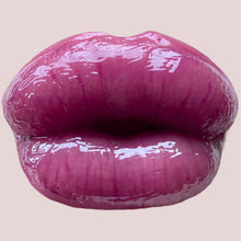 Load image into Gallery viewer, Plum Prism Luscious Lip Oil
